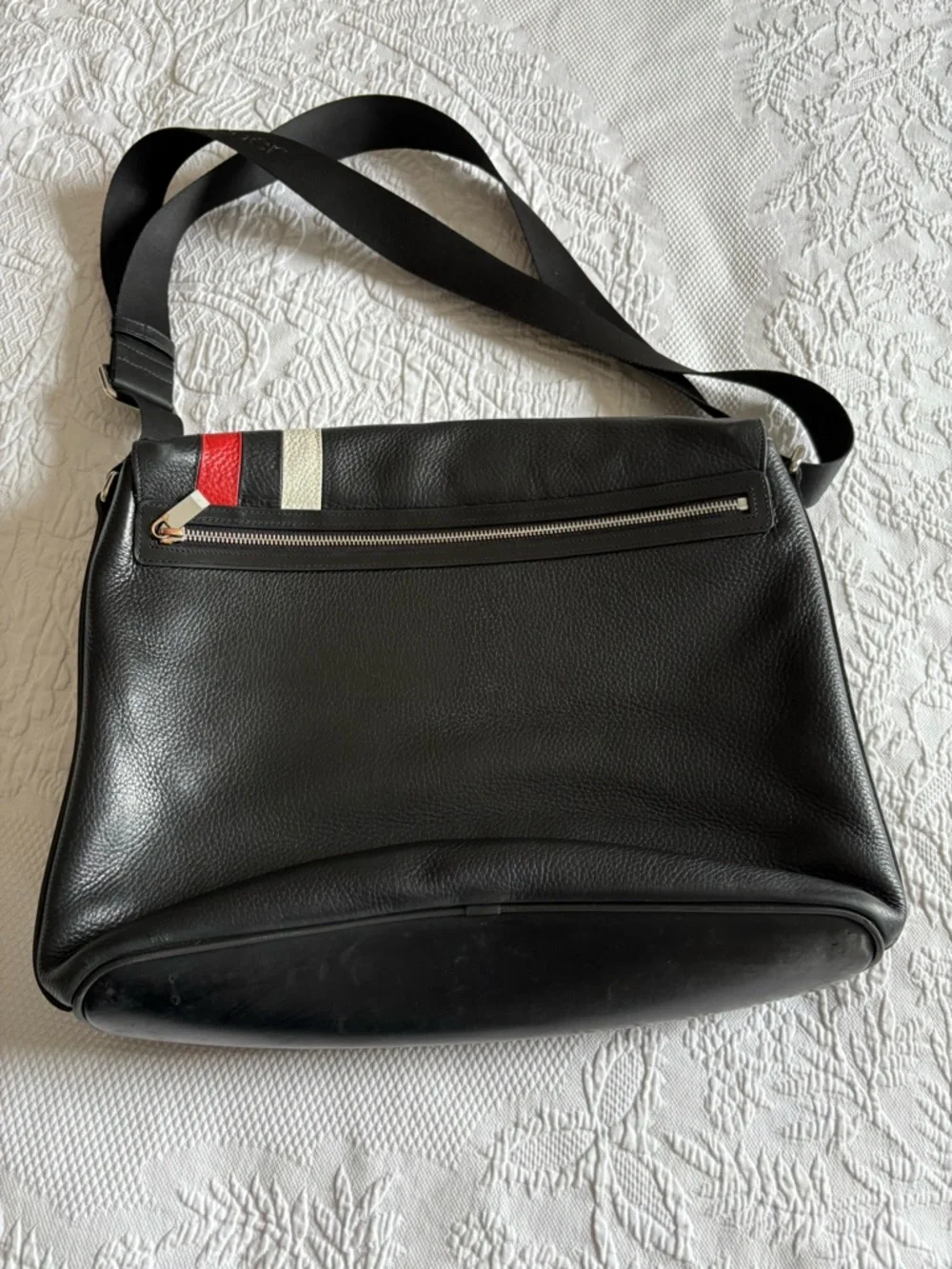 Tag Heuer Crossbody messenger bag pebbled leather luxury black Men’s